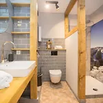 Apartment 21139